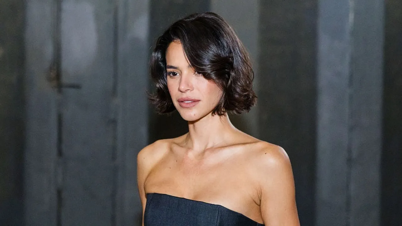 Imagem: Bruna Marquezine é confirmada em série internacional da Netflix: Atriz vai atuar com astros de O Senhor dos Anéis e Resident Evil