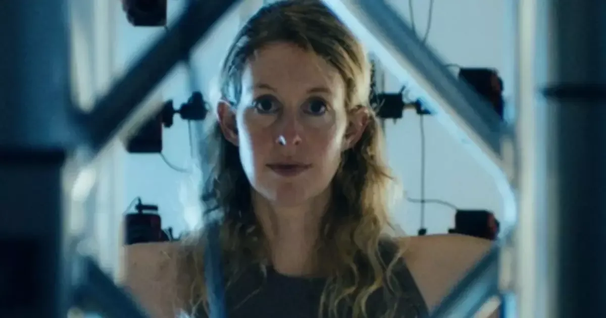 Image: Everything Can Be Seen Won't Be Eligible for Best Picture at the 2027 Golden Globes, Here's Why