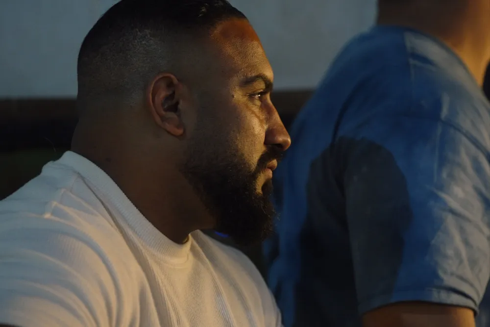 Imagem: ‘Big Boys Don’t Cry’: diretor Muhammad Mustapha fala sobre masculinidade antes da estreia em El Gouna: ‘A única emoção que os homens podem expressar é a raiva’