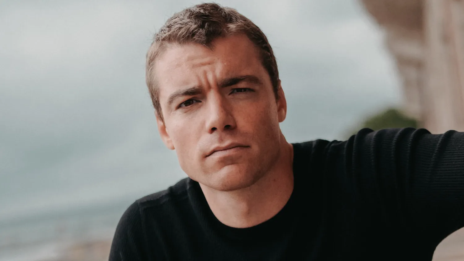 Imagem: Estrela de ‘The Night Agent’, Gabriel Basso se junta à série ‘Guilty Creatures’ da Apple TV+