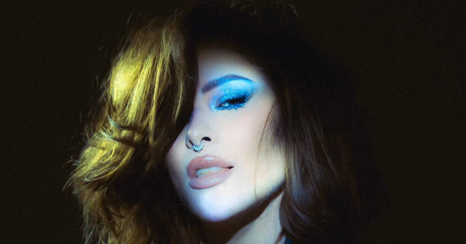 Image: Pitty reprocesses the punk rock chip on an album that also nods to the contemporary pop dance floor and to metal
