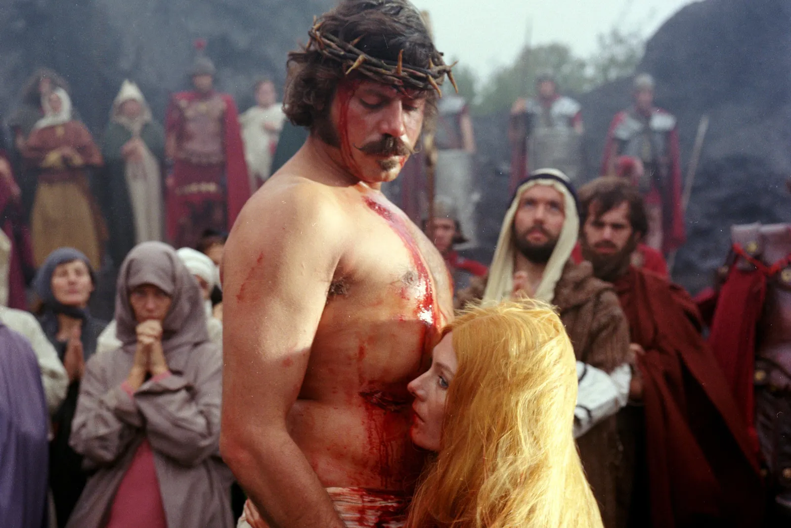 Imagem: Relançamento sem cortes de 'Os Demônios', de Ken Russell, choca o público; filho do diretor prepara o documentário 'Mad Dad' (EXCLUSIVO)