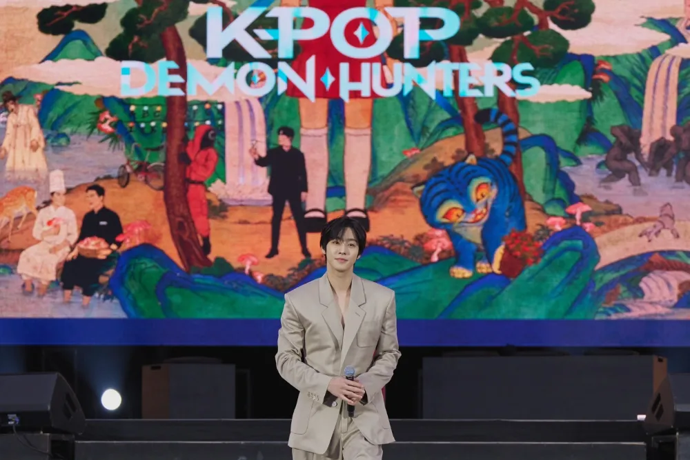 Imagem: ‘KPop Demon Hunters’ e Estrelas de ‘Round 6’ Celebram Uma Década da Netflix na Coreia enquanto Ted Sarandos Revela ‘Tantara’ e a 2ª Temporada de ‘Todos Nós Estamos Mortos’