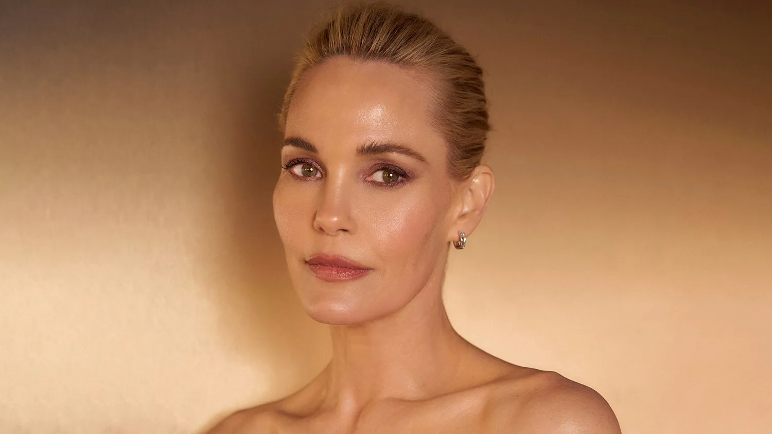 Imagem: Leslie Bibb é escalada para ‘Upgraded 2’ da Amazon MGM Studios ao lado de Camila Mendes
