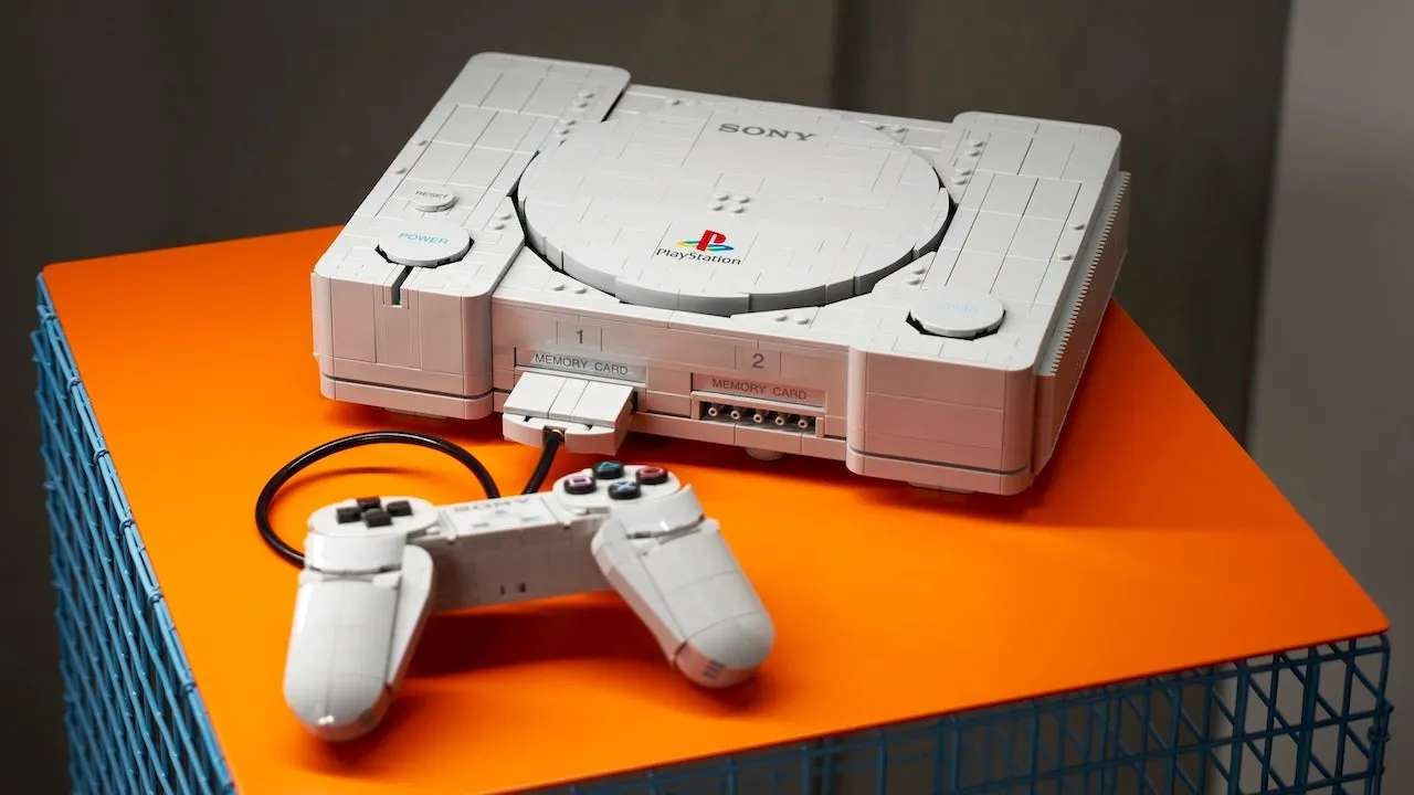Imagem: LEGO PlayStation: Entrevista com o designer
