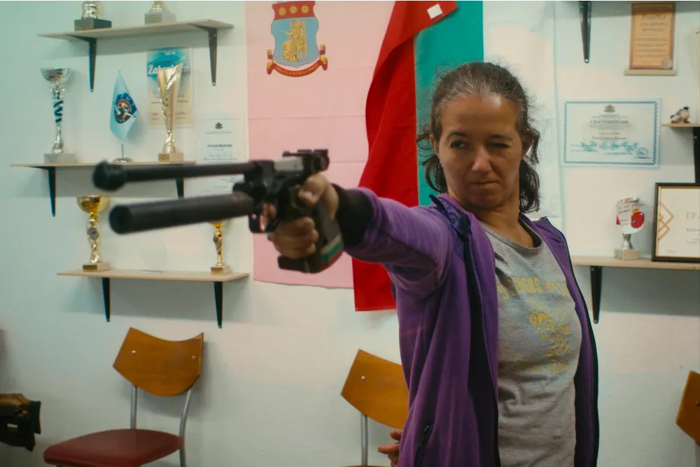 Imagem: ‘The Big Boom!’, documentário sobre trabalhadores de fábrica de armas, é adquirido pela Lightdox antes da estreia no IDFA (EXCLUSIVO)