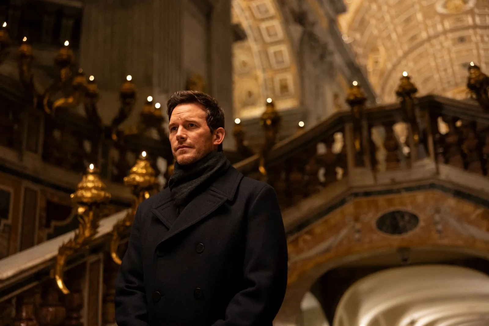 Imagem: Chris Pratt e o Papa Leão exploram o túmulo de São Pedro no trailer do documentário do Vaticano 'Discovering the Origins' (EXCLUSIVO)
