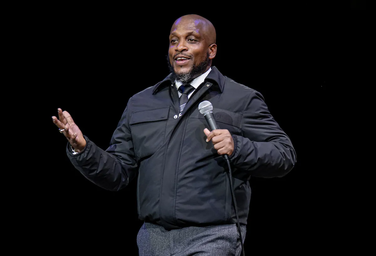 Imagem: Comediante Ali Siddiq amplia a The Custom Fit Tour com mais shows em arenas e parada no Radio City Music Hall