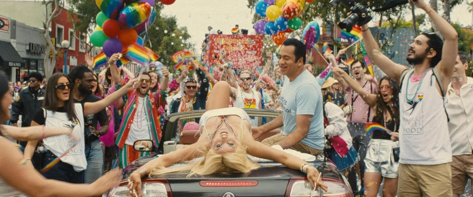 Imagem: ‘Trust Me, I’m a Doctor’ | Crítica: Kal Penn e Abbie Cornish estrelam uma pequena subtrama da história de Anna Nicole Smith