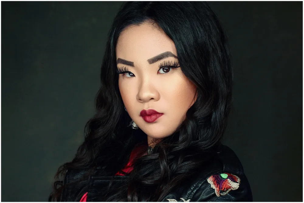 Imagem: Amanda Jiang vai estrelar 'Dracula: The Crimson Code' ao lado de Joey Phillips, Richard Brake e Shayne Ward (EXCLUSIVO)