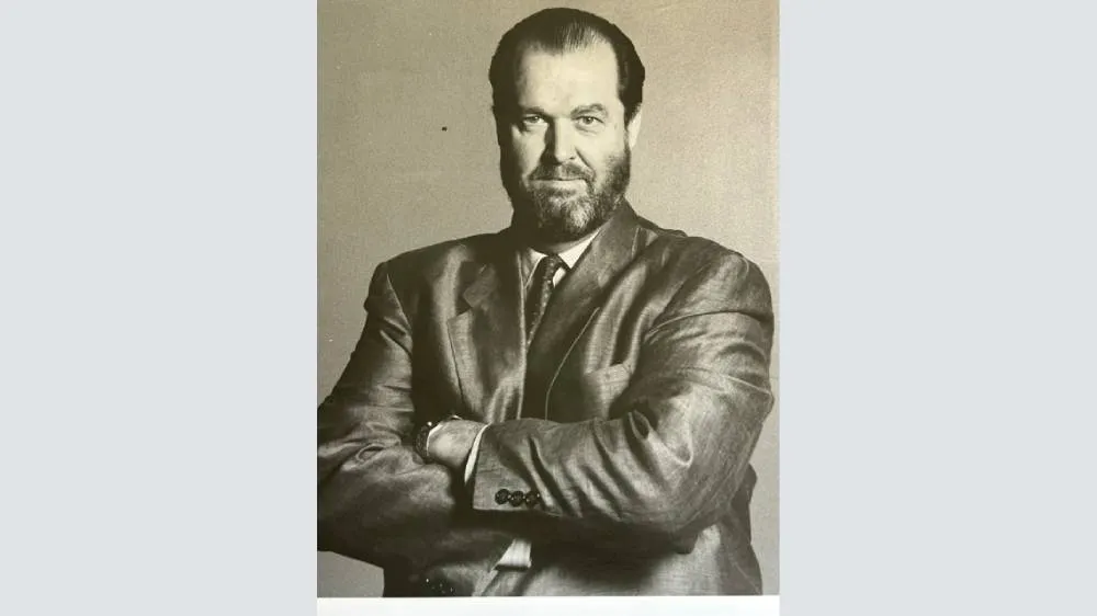 Imagem: Bob Buziak, ex-presidente da RCA Records e da TriStar Music Group, da Sony, morre aos 83 anos
