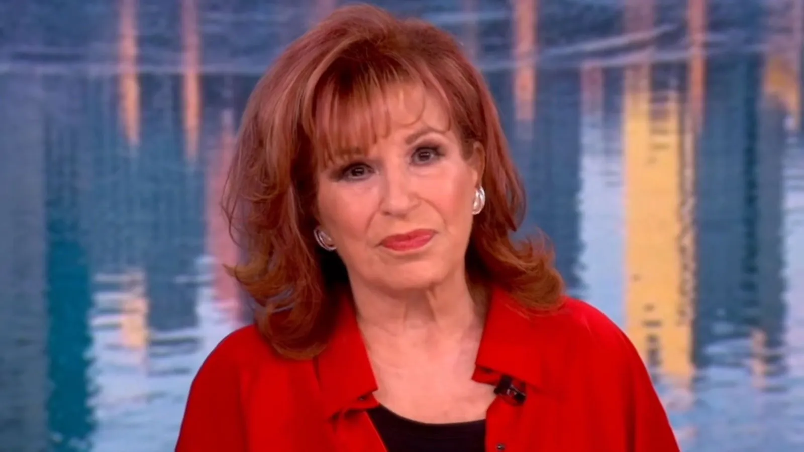 Imagem: Joy Behar Retorna a 'The View' Após Quase um Mês de Ausência ao Som de 'The B**h Is Back', de Elton John