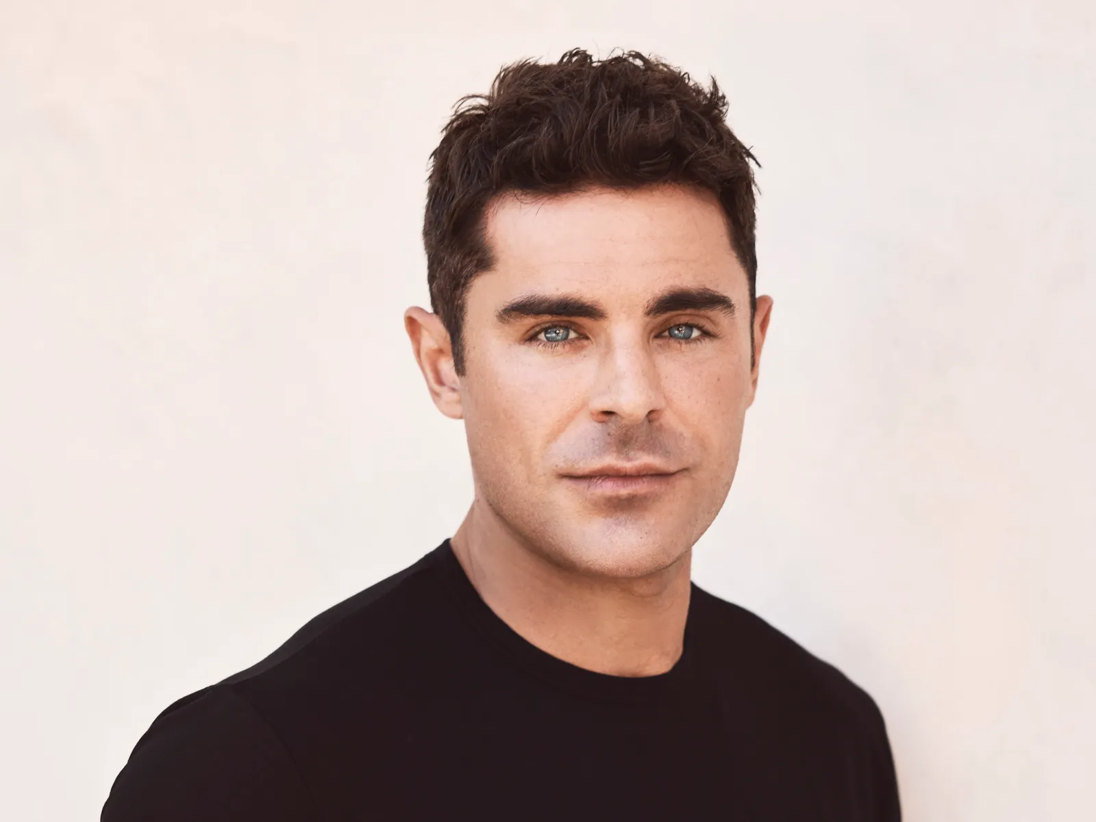 Imagem: Zac Efron Assina com a Range Media Partners