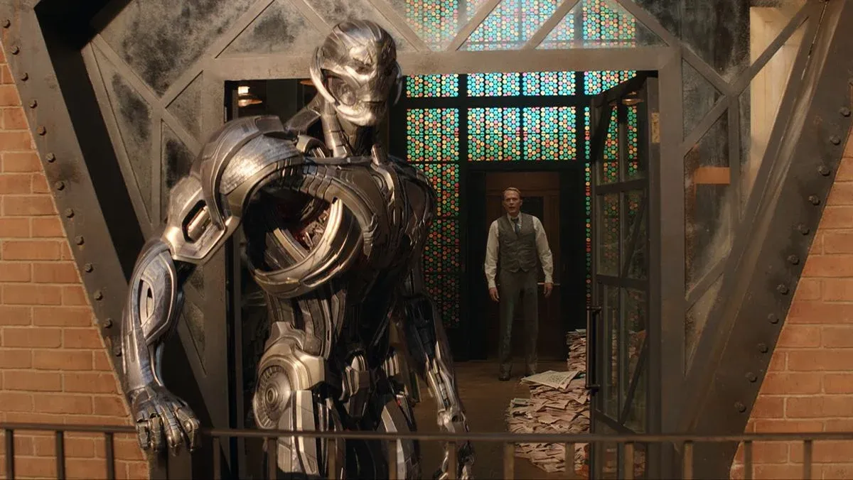 Imagem: Qual é o plano maligno do Ultron em VISIONQUEST?