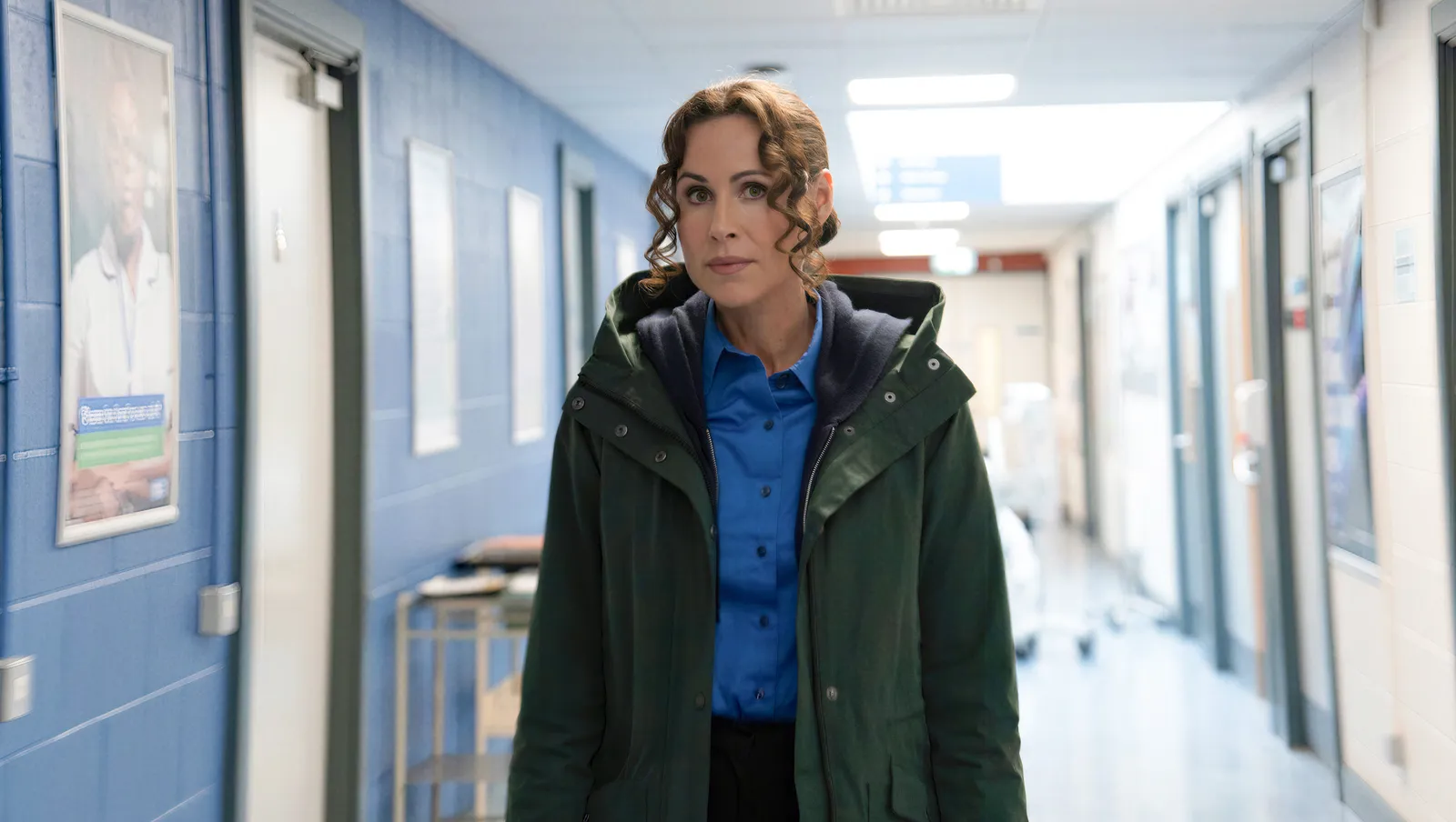 Imagem: ‘The Day’: Primeiro olhar de Minnie Driver como negociadora de reféns no drama da Paramount+ ‘The Day’