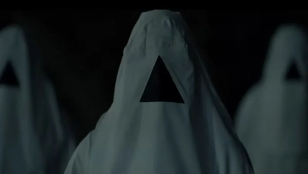 Imagem: THE VOID (2016) É uma Joia Subestimada do Terror Cósmico